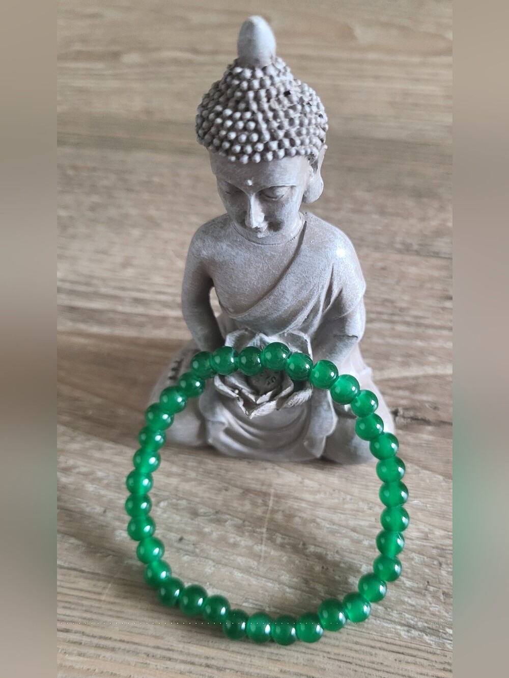 Dyed Green Jade Beaded Bracelet